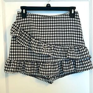 Black and white gingham ruffle skort.